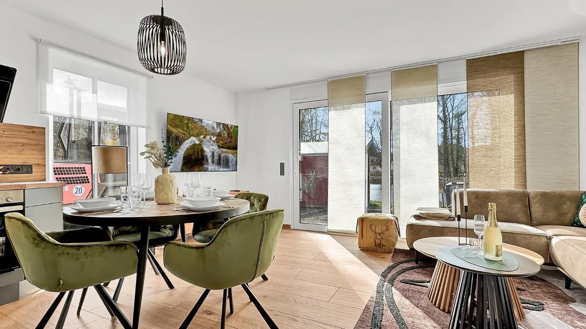 Cblue: Seeblick, Kamin, Wallbox, Natur Bentwisch 0*,